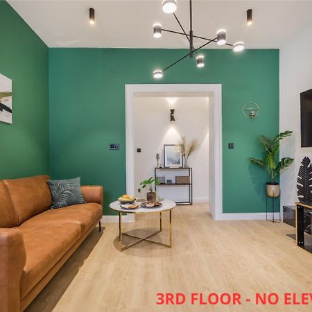 Tilia Luxury Apartment - 3 Bedrooms With Ac บูดาเปสต์ ภายนอก รูปภาพ