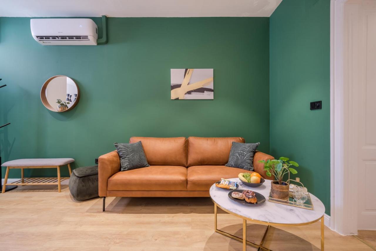 Tilia Luxury Apartment - 3 Bedrooms With Ac บูดาเปสต์ ภายนอก รูปภาพ